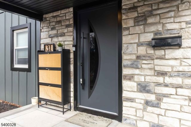 31 Sherman Ave, Hawthorne Boro, NJ 07506