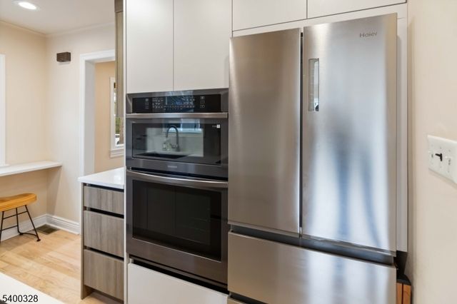 31 Sherman Ave, Hawthorne Boro, NJ 07506