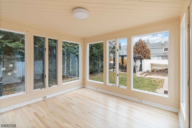 31 Sherman Ave, Hawthorne Boro, NJ 07506