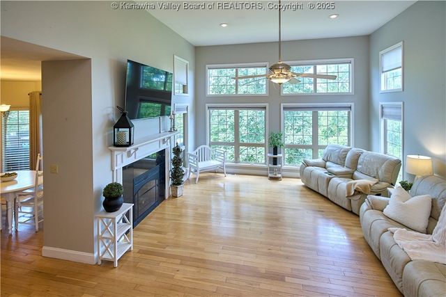 80 Rockcrest Drive, South Charleston, WV 25309