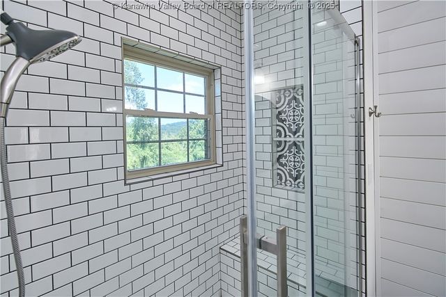 80 Rockcrest Drive, South Charleston, WV 25309