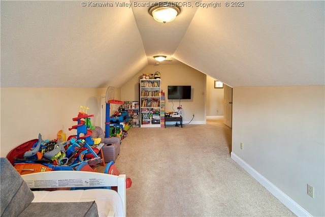 80 Rockcrest Drive, South Charleston, WV 25309