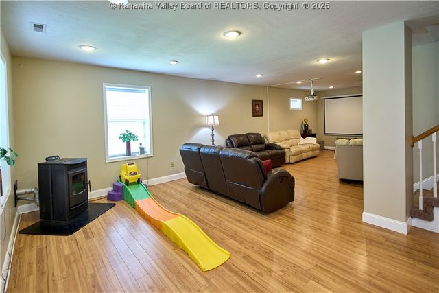 80 Rockcrest Drive, South Charleston, WV 25309