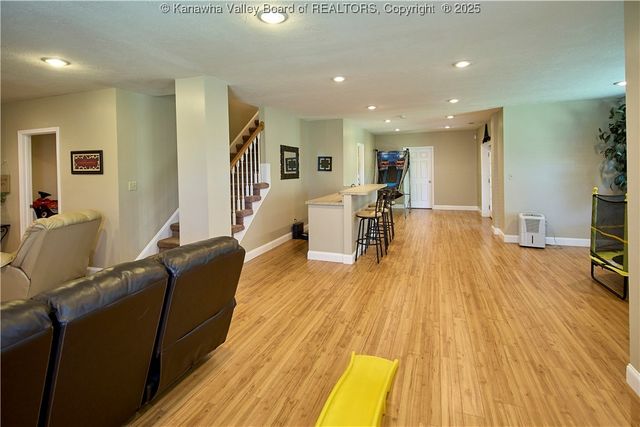 80 Rockcrest Drive, South Charleston, WV 25309