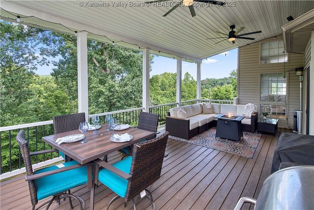 80 Rockcrest Drive, South Charleston, WV 25309