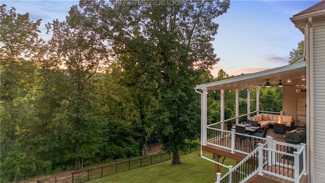 80 Rockcrest Drive, South Charleston, WV 25309