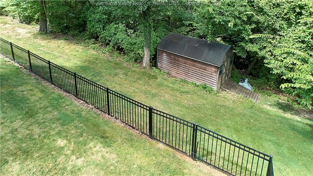 80 Rockcrest Drive, South Charleston, WV 25309