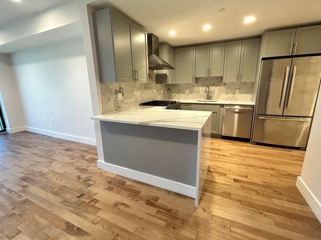 50 Hichborn Street 405, Boston, MA 02135