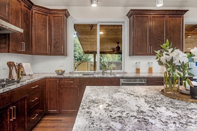 23 148th Place SW, Lynnwood, WA 98087