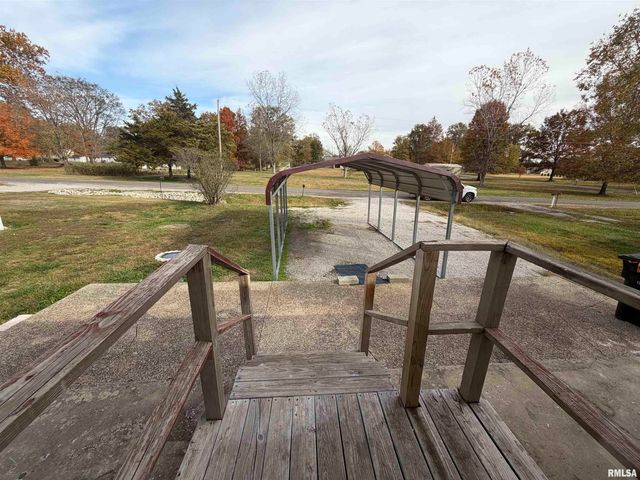 507 Wortby Street, Odin, IL 62870