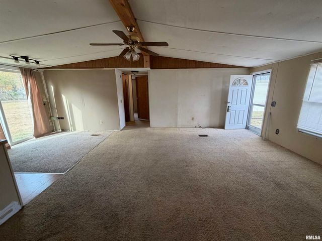 507 Wortby Street, Odin, IL 62870