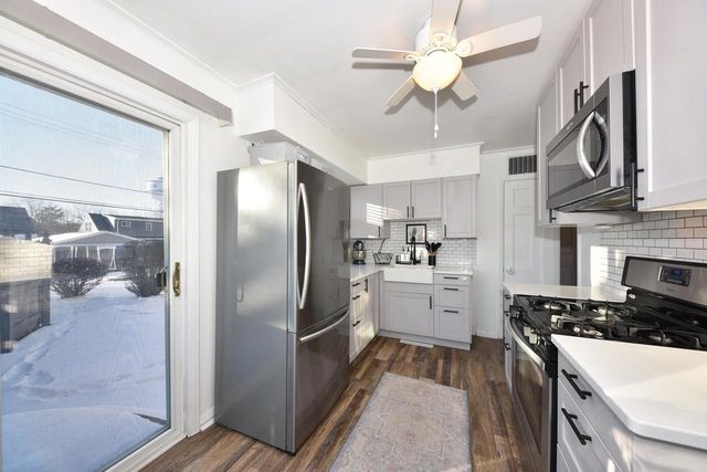 135 S 81st STREET, Milwaukee, WI 53214