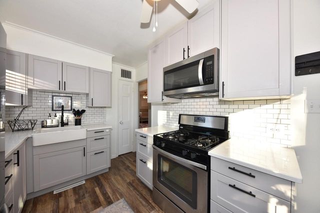 135 S 81st STREET, Milwaukee, WI 53214