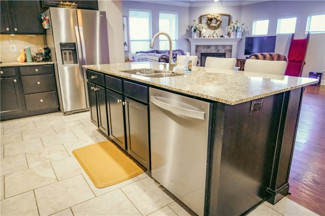 1415 Gooseneck Lane, Cave Springs, AR 72718