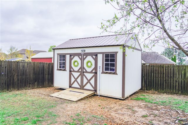 1415 Gooseneck Lane, Cave Springs, AR 72718