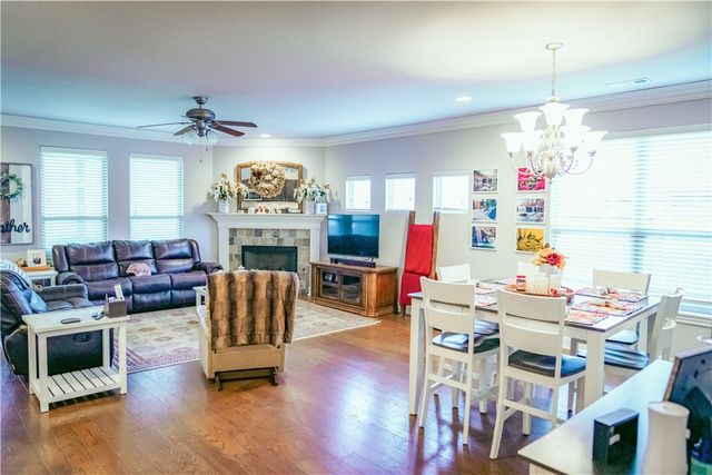 1415 Gooseneck Lane, Cave Springs, AR 72718