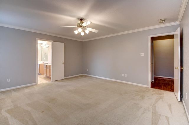 2114 Whirlaway Drive, Stafford, TX 77477