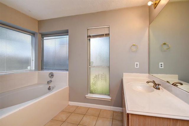 2114 Whirlaway Drive, Stafford, TX 77477