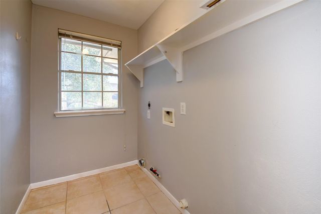 2114 Whirlaway Drive, Stafford, TX 77477