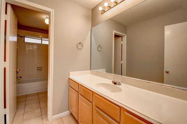 2114 Whirlaway Drive, Stafford, TX 77477