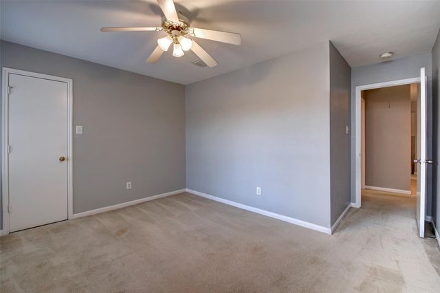 2114 Whirlaway Drive, Stafford, TX 77477