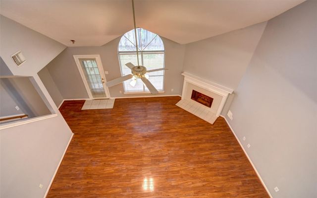 2114 Whirlaway Drive, Stafford, TX 77477