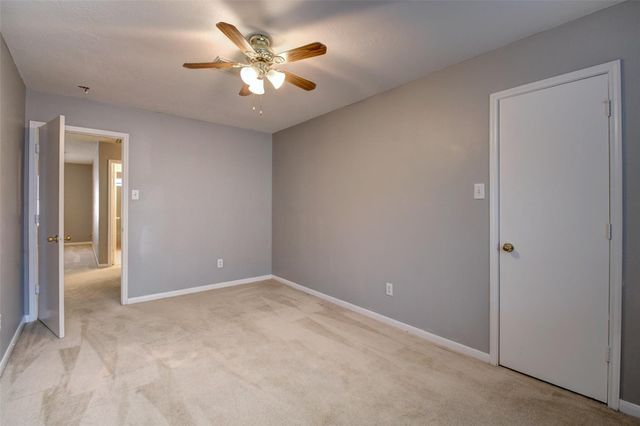 2114 Whirlaway Drive, Stafford, TX 77477