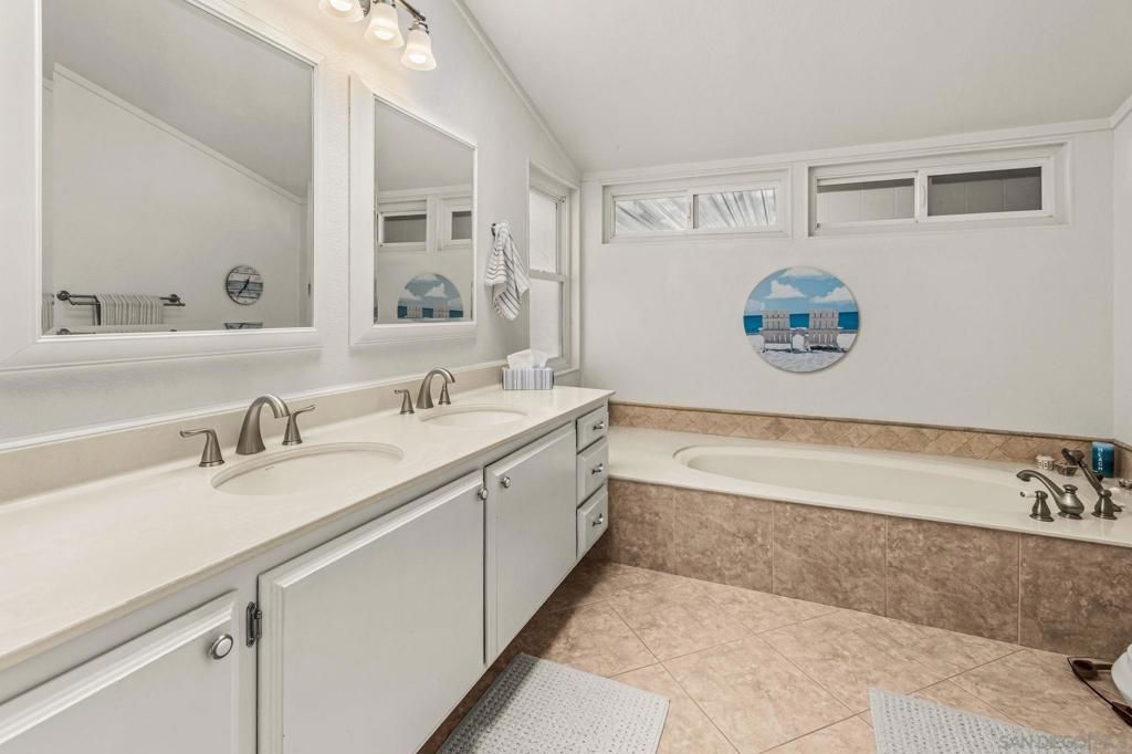 Image 13 of property listing at 2250 N Broadway 42, Escondido, CA 92026