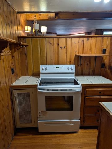 127 Bay State Road B, Boston, MA 02215