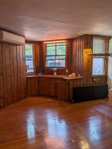 127 Bay State Road B, Boston, MA 02215