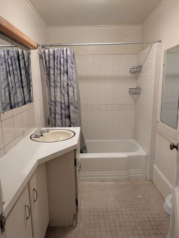127 Bay State Road B, Boston, MA 02215