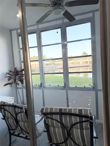 2950 W Sunrise Lks Dr 106, Sunrise, FL 33322