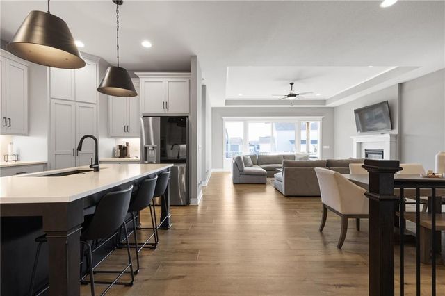 1521 SW Arbormill Terrace, Lee's Summit, MO 64082