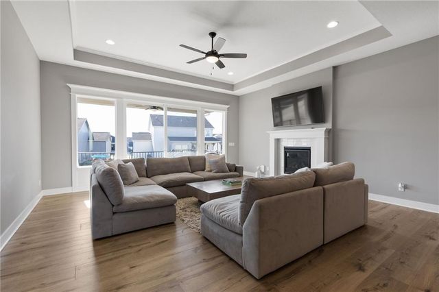 1521 SW Arbormill Terrace, Lee's Summit, MO 64082