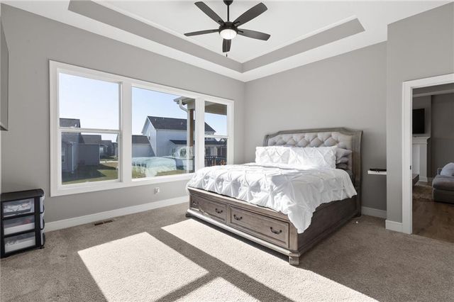 1521 SW Arbormill Terrace, Lee's Summit, MO 64082