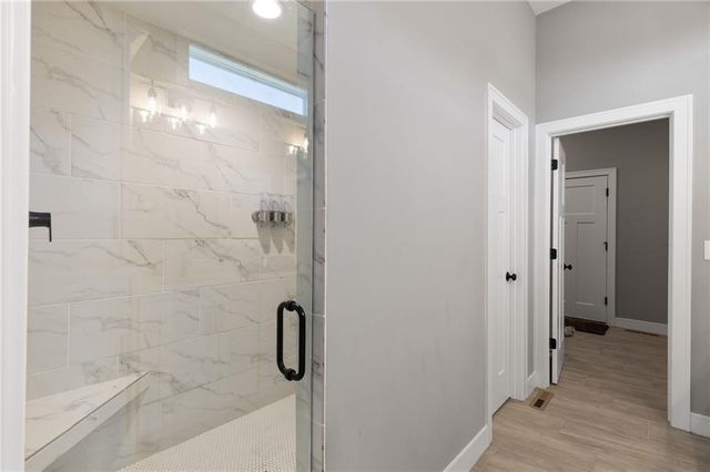 1521 SW Arbormill Terrace, Lee's Summit, MO 64082