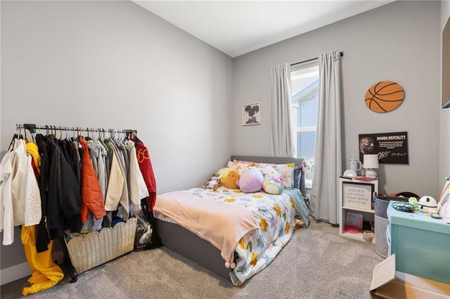 1521 SW Arbormill Terrace, Lee's Summit, MO 64082