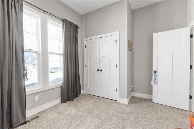 1521 SW Arbormill Terrace, Lee's Summit, MO 64082