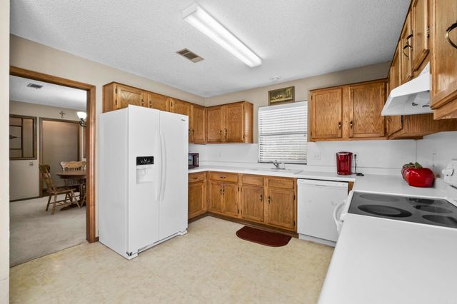 6 High Timber Drive, Maumelle, AR 72113