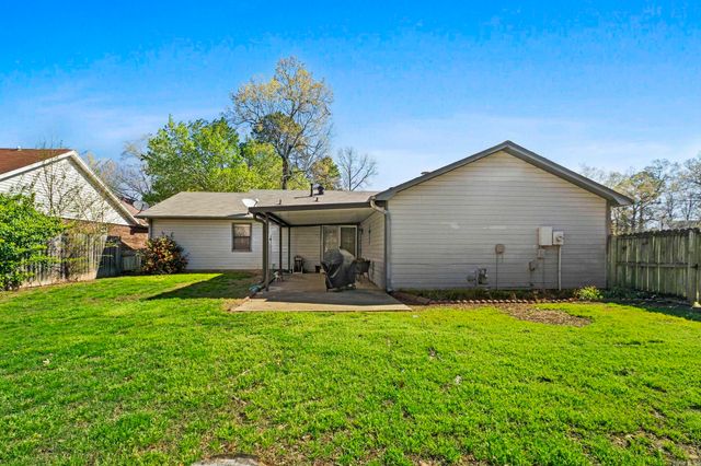 6 High Timber Drive, Maumelle, AR 72113