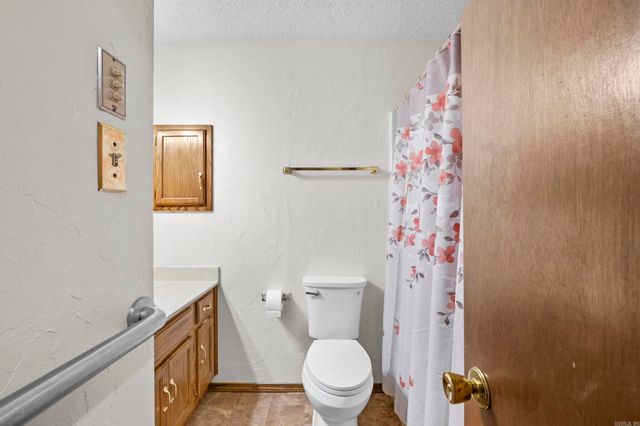 6 High Timber Drive, Maumelle, AR 72113