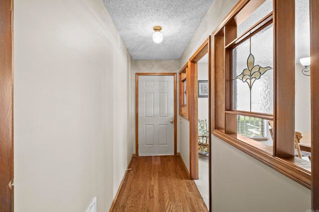 6 High Timber Drive, Maumelle, AR 72113