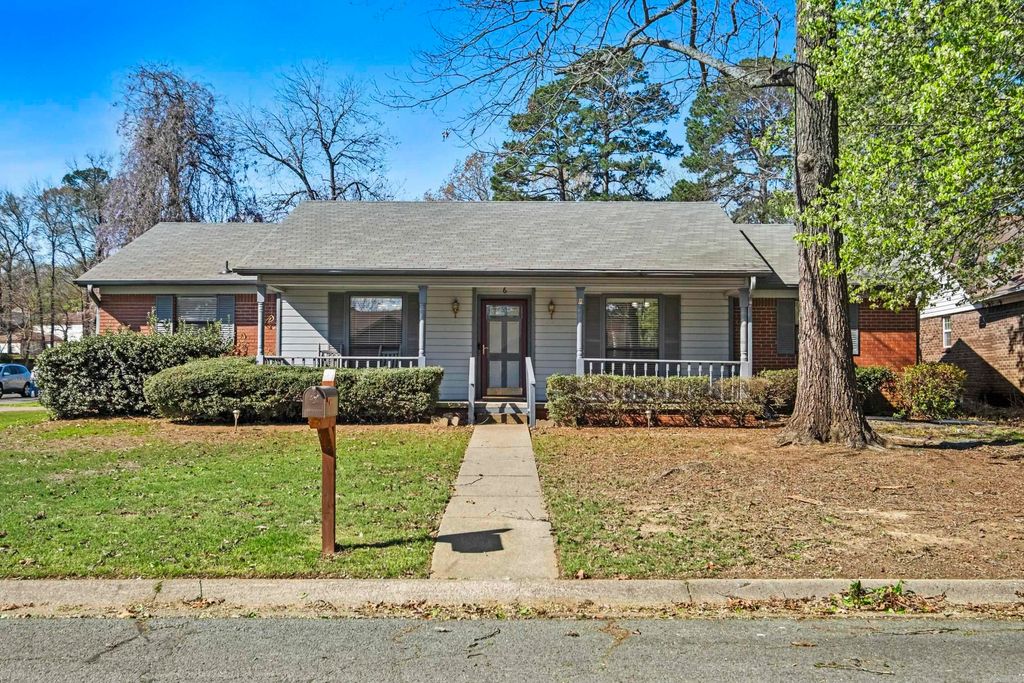 6 High Timber Drive, Maumelle, AR 72113