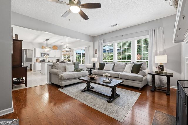 609 Grasmere Court NE, Marietta, GA 30066