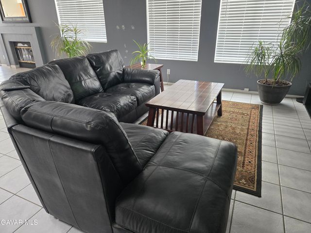 1847 Heritage Lane, Palmdale, CA 93551