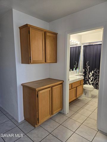 1847 Heritage Lane, Palmdale, CA 93551