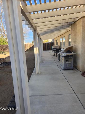 1847 Heritage Lane, Palmdale, CA 93551