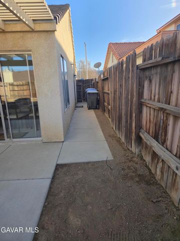 1847 Heritage Lane, Palmdale, CA 93551