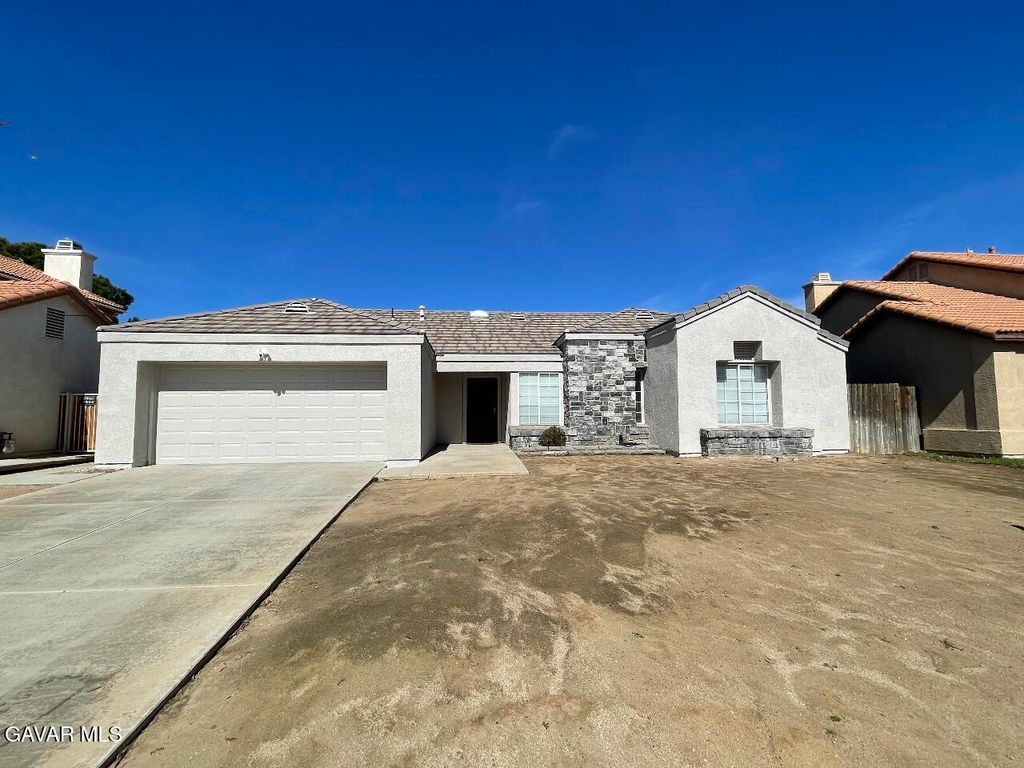 1847 Heritage Lane, Palmdale, CA 93551