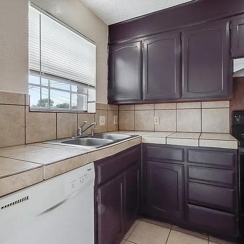 7504 Chapin Road B, Fort Worth, TX 76116